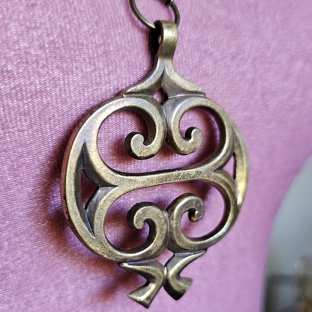Kalevala Koru solid bronze pendant necklace. Made in Finland. Vintage.